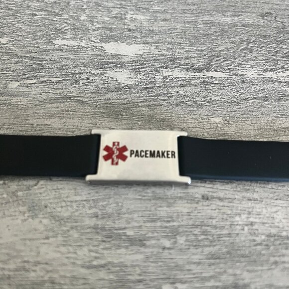 New! Pacemaker Unisex Black Silicone Medical Id Bracelet - Picture 3 of 3